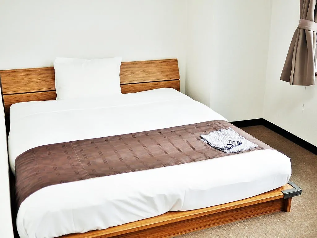 Hostel Hiroshima Peace Hotel